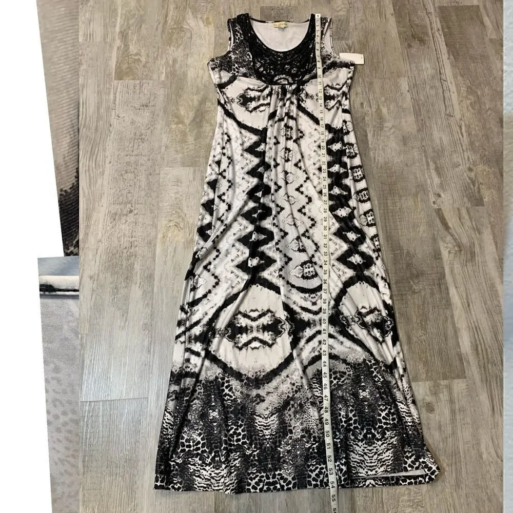 NWT LIVE AND LET LIVE BLACK/WHITE MAXI